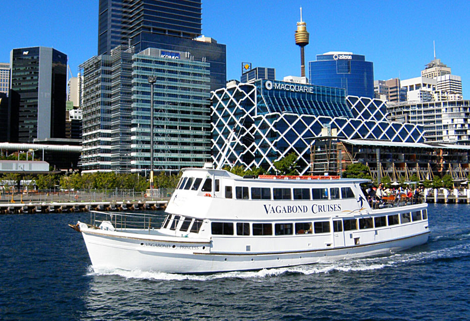 VAGABOND PRINCESS 100' Motor Yacht